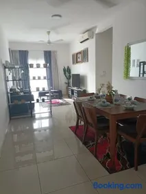 Cikta Homestay at Southville City Savanna Suite - Image 1