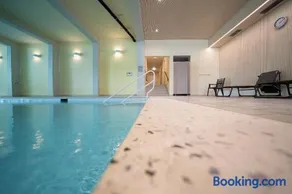 Irmella 39 by Arosa Vacations, mit Pool & Sauna - Image 3