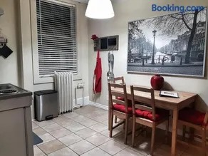 Cozy 2-Bedroom Apartment #25 by Amazing Property Rentals - Image 1