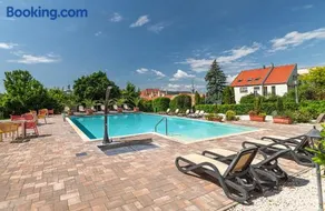 Vinosseum Bor- és Apartmanház - Image 2