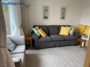 Linton Luxury Holiday Home - Image 3