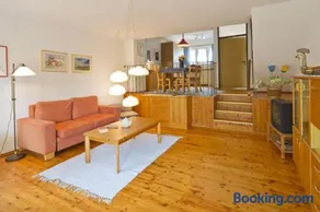 Gemutliche 93m2Fewo mit 2 Schlafzimmern und seitlichem Seeblick vom Balkon - Image 1