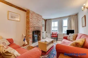 3 Bed in Woodbridge oc-acot - Image 3