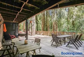 Norcal Hideaway - Dogs OK - Image 5