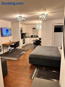 Schöne Wohnung mit Terrasse - Image 4