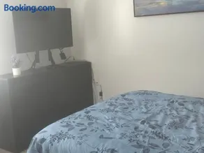Luxurious Brand New Entire 3br and 2bath - Image 4