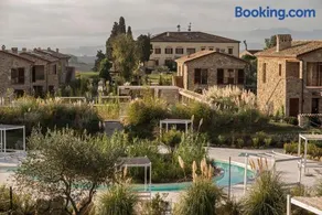 Tuscany Forever Premium Apartments - Image 4
