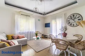Molho 2BR for 6 guests - Image 1