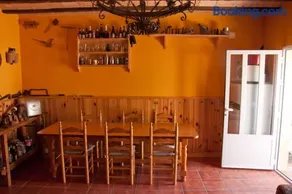 Casa con jardín y piscina en la Mancha - Image 2