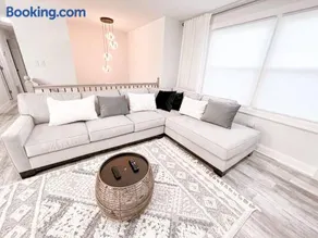 Cozy Getaway Lodge & Retreat - Image 5