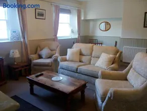 Elibank House Apartment - Image 2