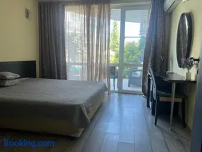 Apartment with terrace in Spa Complex - Image 2