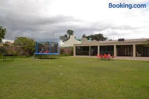 Dilisca Guesthouse - Image 1