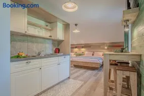 Lukec Estate - Image 1