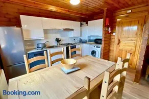 Peaceful Cowslip Lodge - Finlake Spa Resort in Devon - Image 5