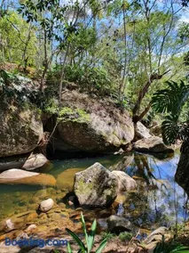 Casa com cachoeira e rio particular - Image 2