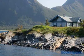See Lofoten mountains midnight sun and nothern lights in Steigen - Image 4