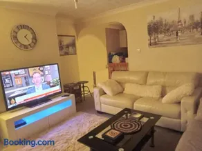 Secret Escape - Double Bedroom - Image 5