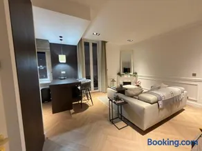 Croisette Luxury Retreat - Image 3