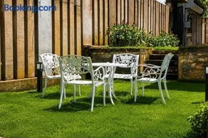 Emerald Edge Villa - Image 3