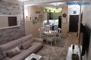 Lux Apartment Rose - Image 4