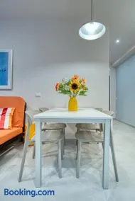 Charlotte BB House Milano - Image 2