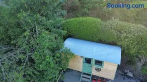 Myndy The Shepherd's Hut - Image 2