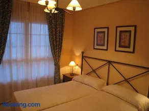 Apartamentos Torreon Del Mar - Image 2