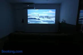 Superbe appartement avec écran géant - Image 3