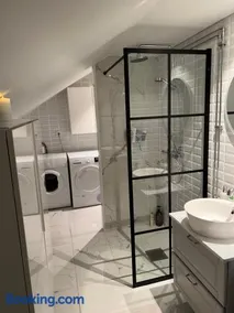 Litet charmigt hus på hästgård - Image 3