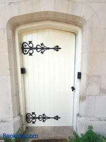 Guest Quarters at the Abbey - Image 3