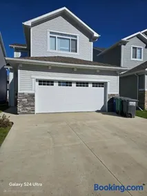 Omos Home - Image 1