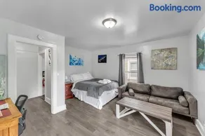Pitcher's Paradise Apt 2-All Star Baseball Rentals - Image 3