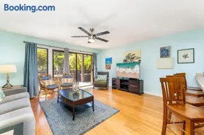 Your Maui Getaway-Walk to the Beach, Pool, Hot Tub LSV14 - Image 4
