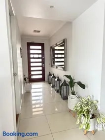 Sunnyhome - Image 1