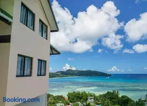 Jolie View Self Catering Apartments - Image 3