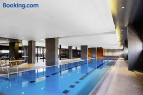 Wonderful Stay at CBD - Sky High City Views - Brand New Luxury Apartments - Image 2