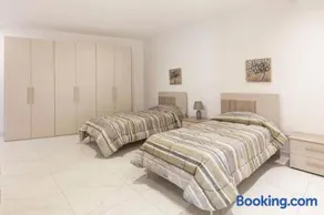 modern 3 bedroom apartment in Swieqi,Malta - Image 5