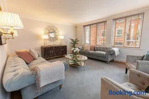 AVAL Stunning 6-bed house near Harrods in Knightsbridge - Image 3