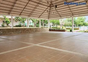 Casa villa con Jacuzzi, tobogán y BBQ - Image 2