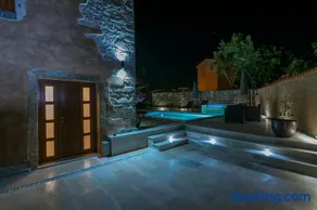 Villa Sagri - heated pool - Image 1