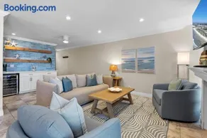 F9 - Beach Cottage Getaway - Image 4
