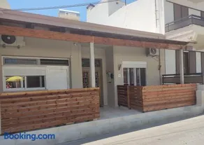 Nikolettas Studios Traditional House - Image 4