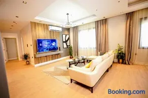 Darat Safa Luxury Smart Apartment - Image 3