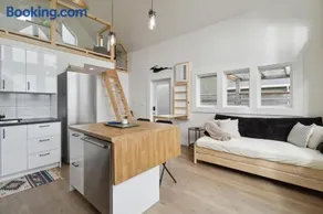 Cozy Harbour View Loft at Bells Cove - Image 2