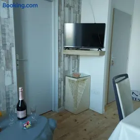 Charmant appartement proche Carcassonne - Image 1
