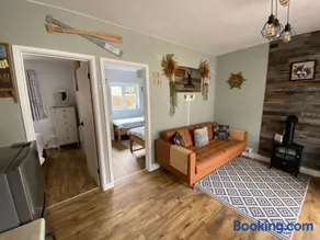 The Donkey Den - Image 2