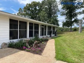 Spacious Cabin Retreat - Sleeps 12 -1hr from STL - Image 1