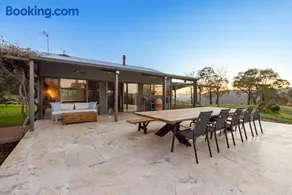 Amaroo Swan BnB Management - Image 2