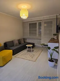 Apartment Cherry - Image 1